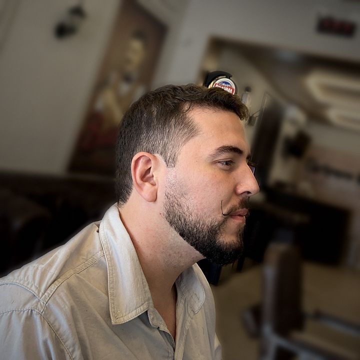 Corte social com barba aparada
